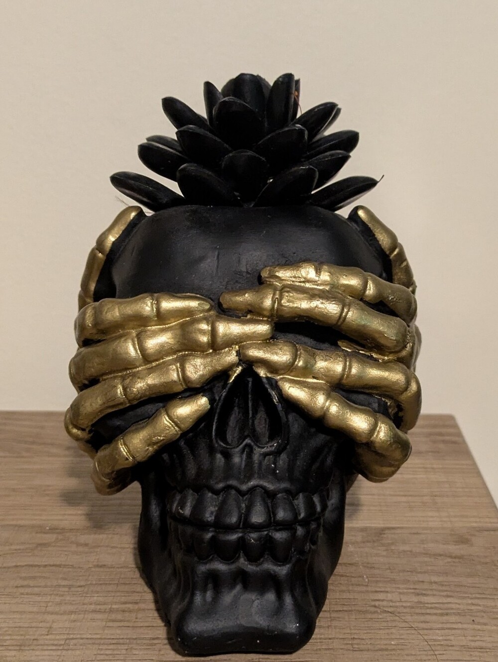 Halloween Skull Skeleton Hands Black Gold Gothic Floral Figurine